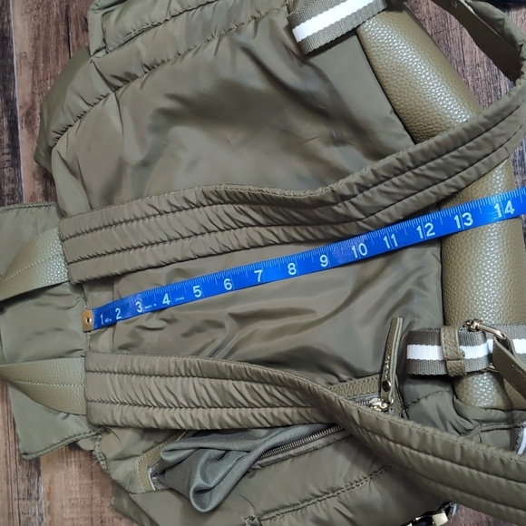 Tommy Bahama Puffer Backpack Olive Green - Picture 12 of 13